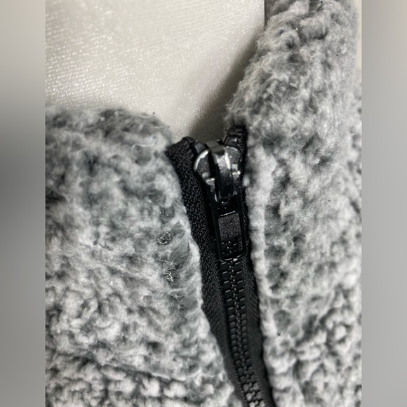 XX-Large Women’s Gray Black Thin Zip-Up Sherpa Vest w/ Two Front Pockets - Picture 3 of 6